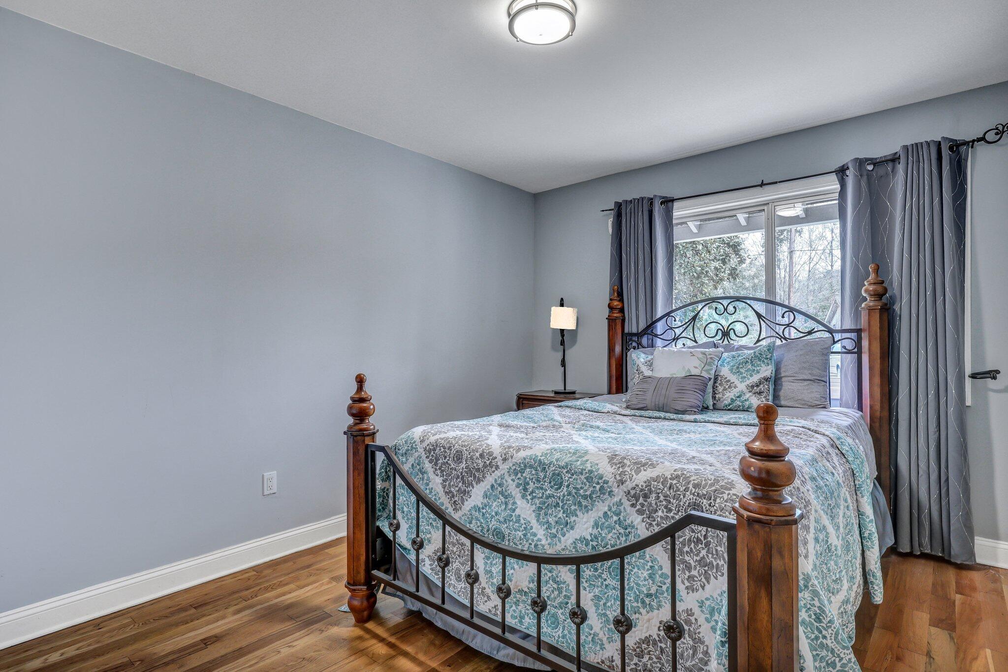 1228 Brookside Drive Hanahan, SC 29410 - Photo 13 of 25 Guest Bedroom 1