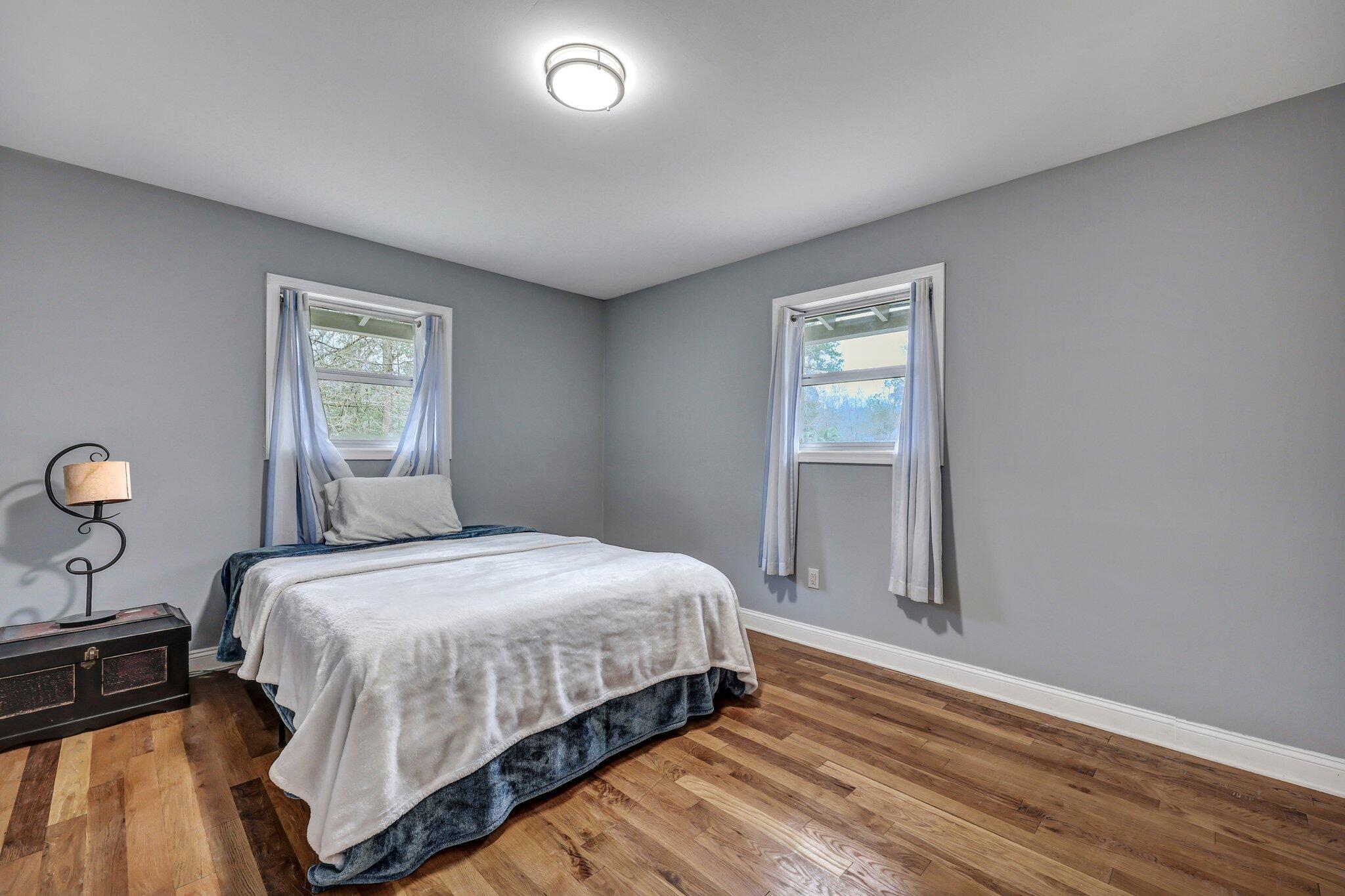 1228 Brookside Drive Hanahan, SC 29410 - Photo 15 of 25 Guest Bedroom 3
