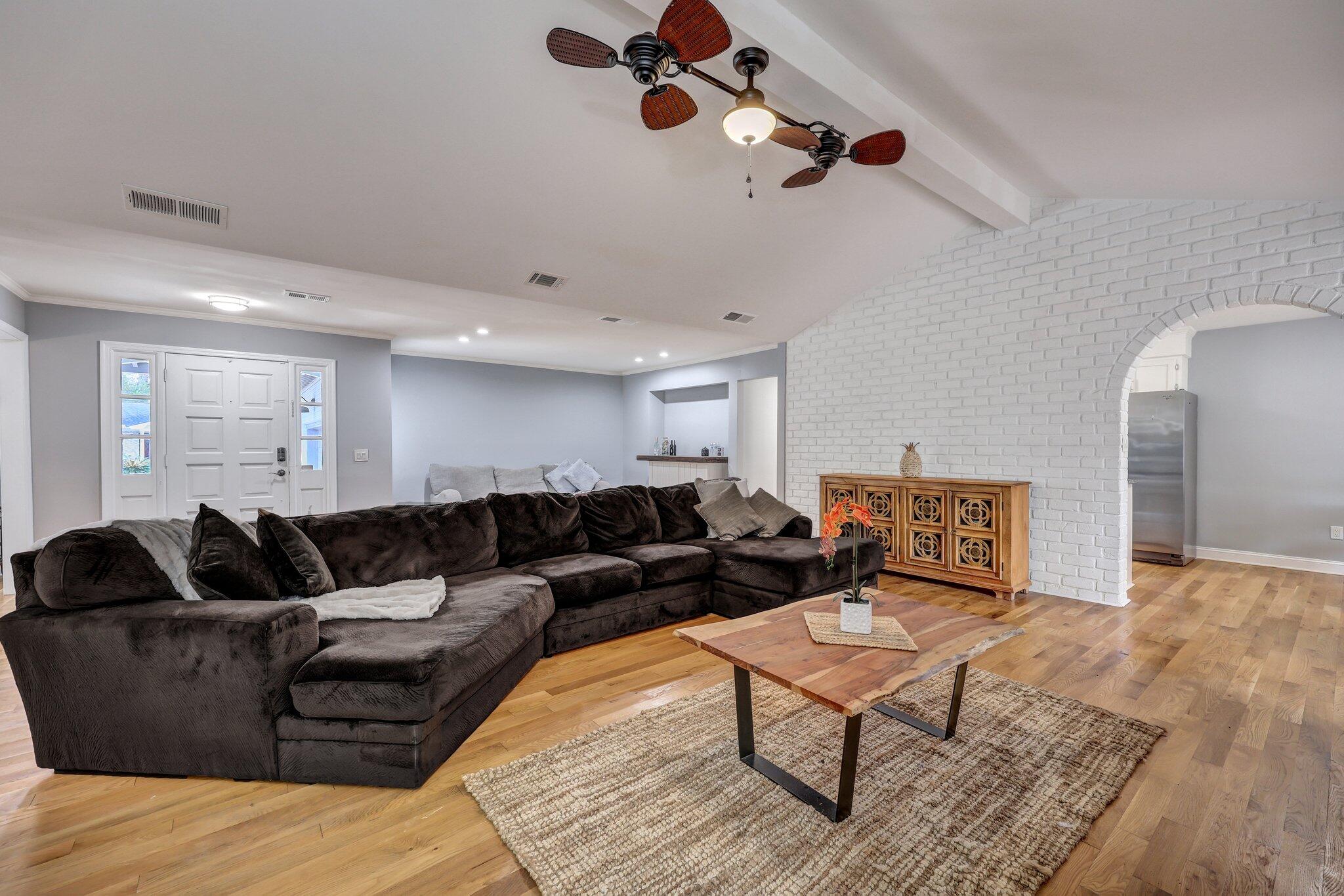 1228 Brookside Drive Hanahan, SC 29410 - Photo 3 of 25 Living Room
