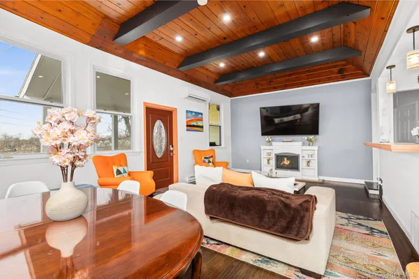 $495,000 | 3404 Mohegan Avenue, Mohegan Lake, NY 10547