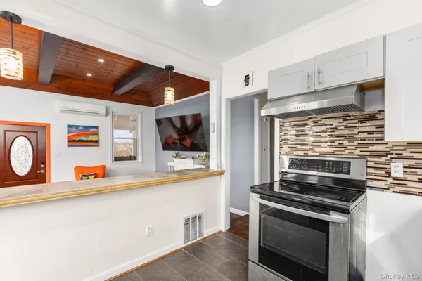 $495,000 | 3404 Mohegan Avenue, Mohegan Lake, NY 10547