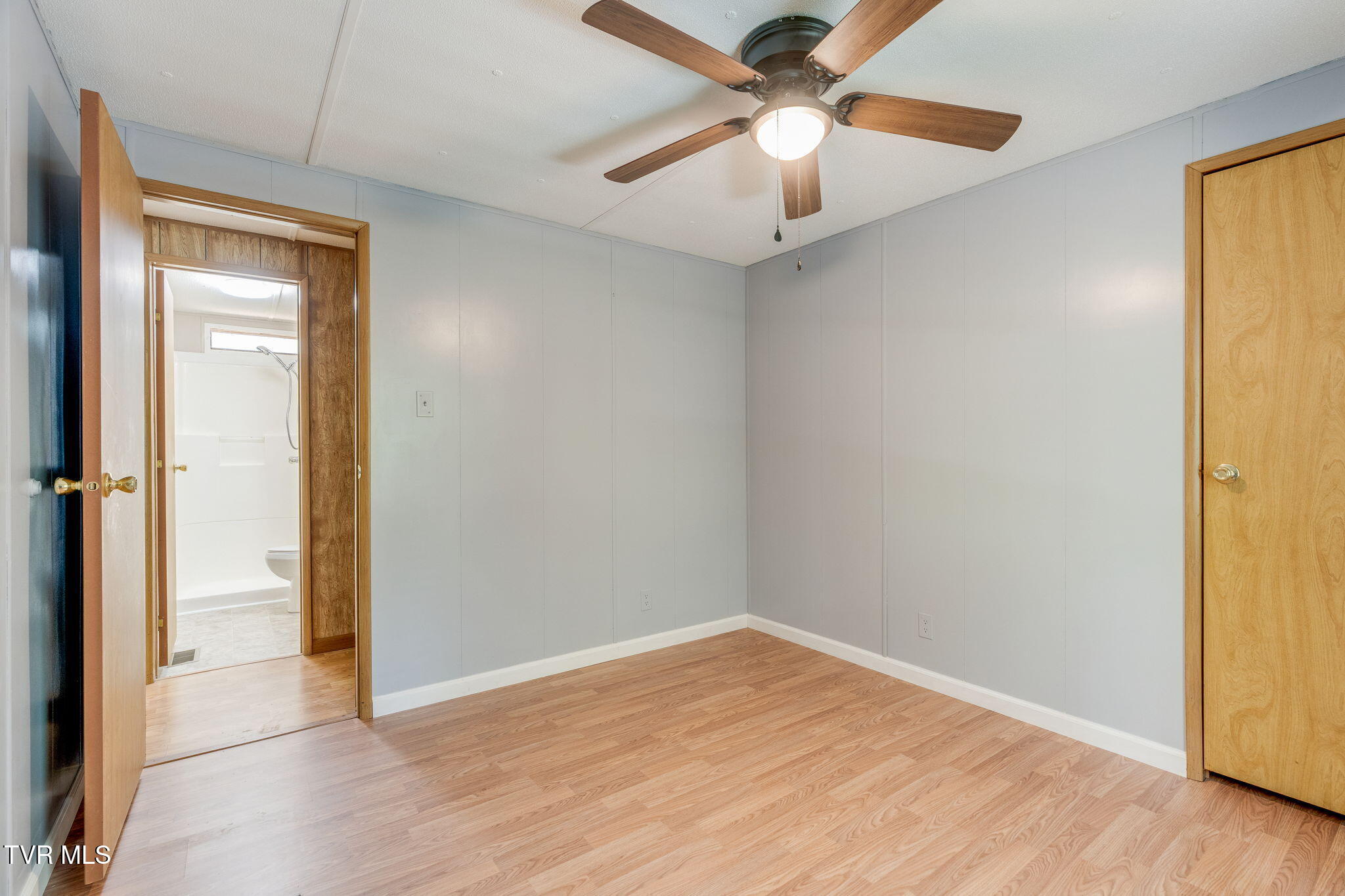 1447 Clawson Road Jonesville, VA 24263 - Photo 18 of 43 017