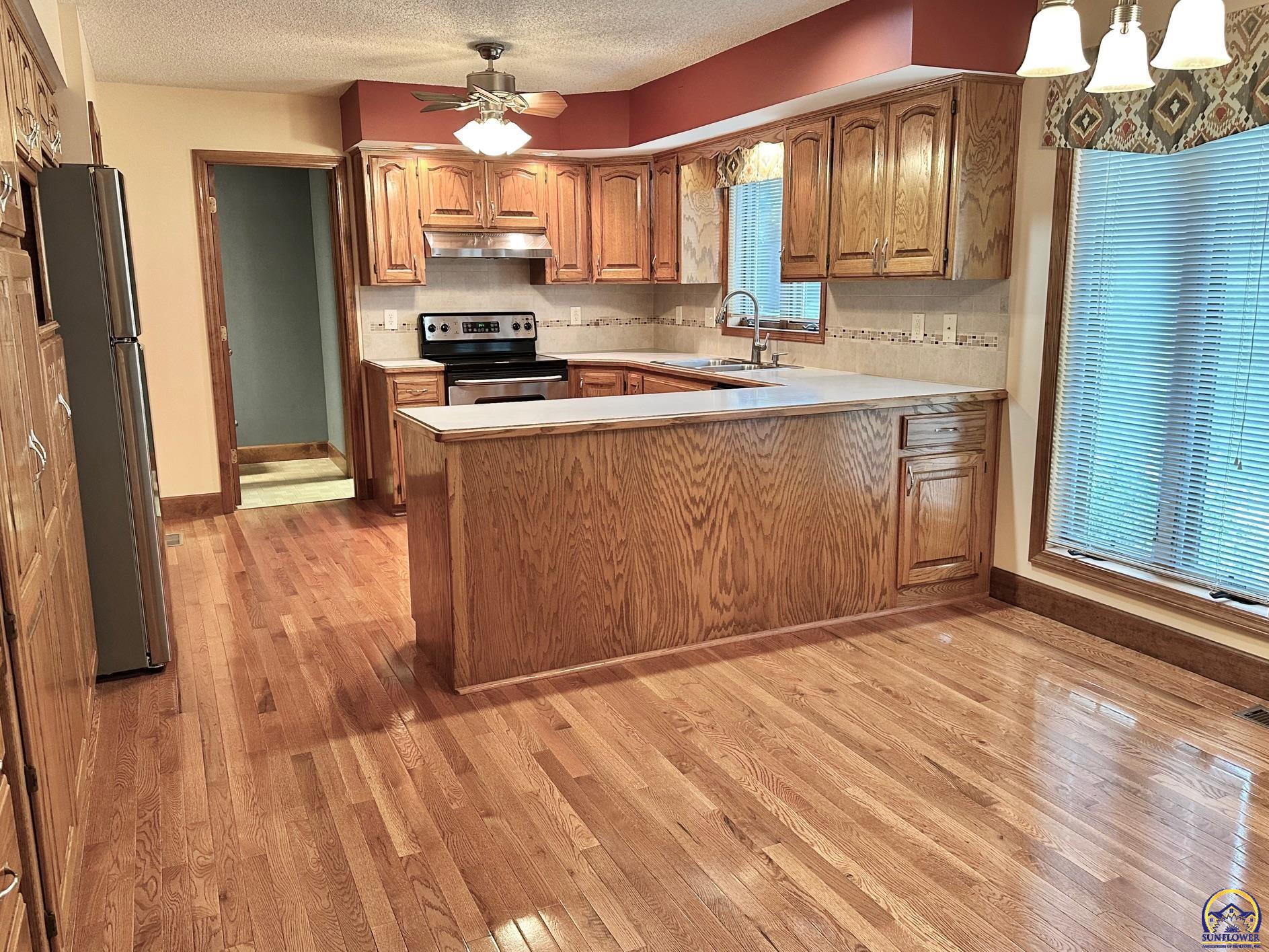 3101 Southwest Muirfield Court Topeka, KS 66614 - Photo 16 of 51