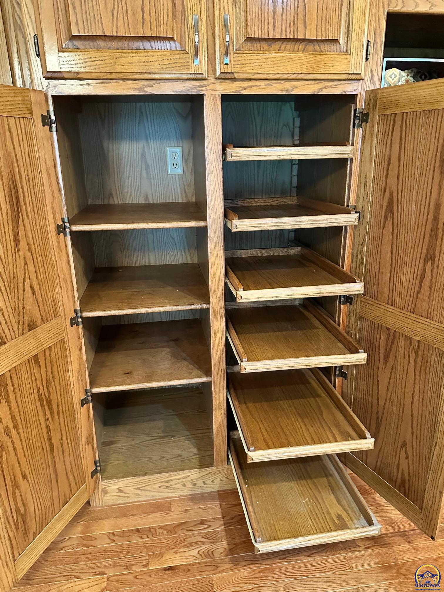 3101 Southwest Muirfield Court Topeka, KS 66614 - Photo 18 of 51