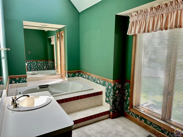 $354,900 | 3101 Southwest Muirfield Court, Topeka, KS 66614