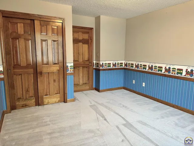 $354,900 | 3101 Southwest Muirfield Court, Topeka, KS 66614