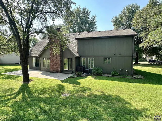$354,900 | 3101 Southwest Muirfield Court, Topeka, KS 66614