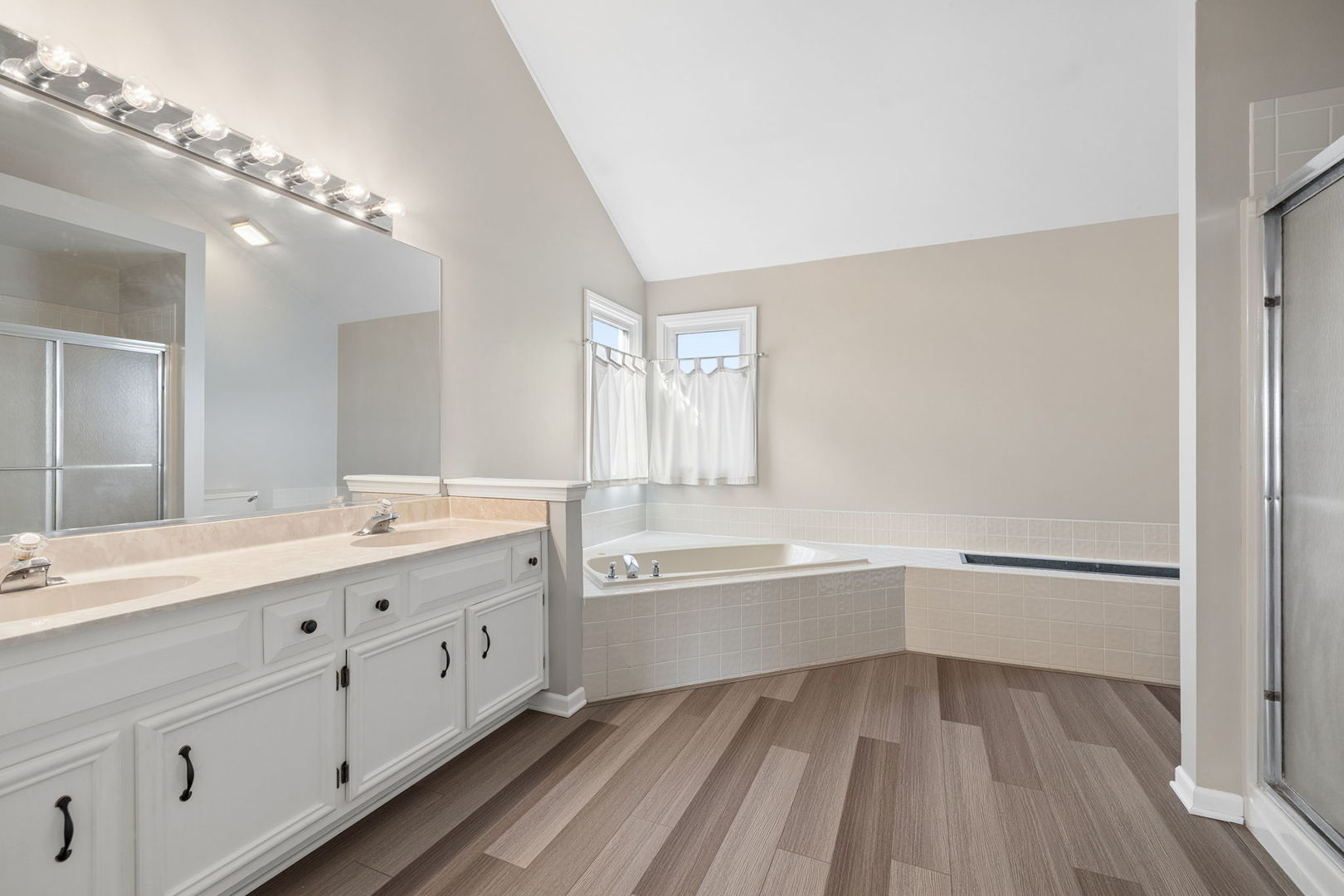 1803 Chestnut Hill Road Plainfield, IL 60586 - Photo 16 of 29 Gallery Image 16
