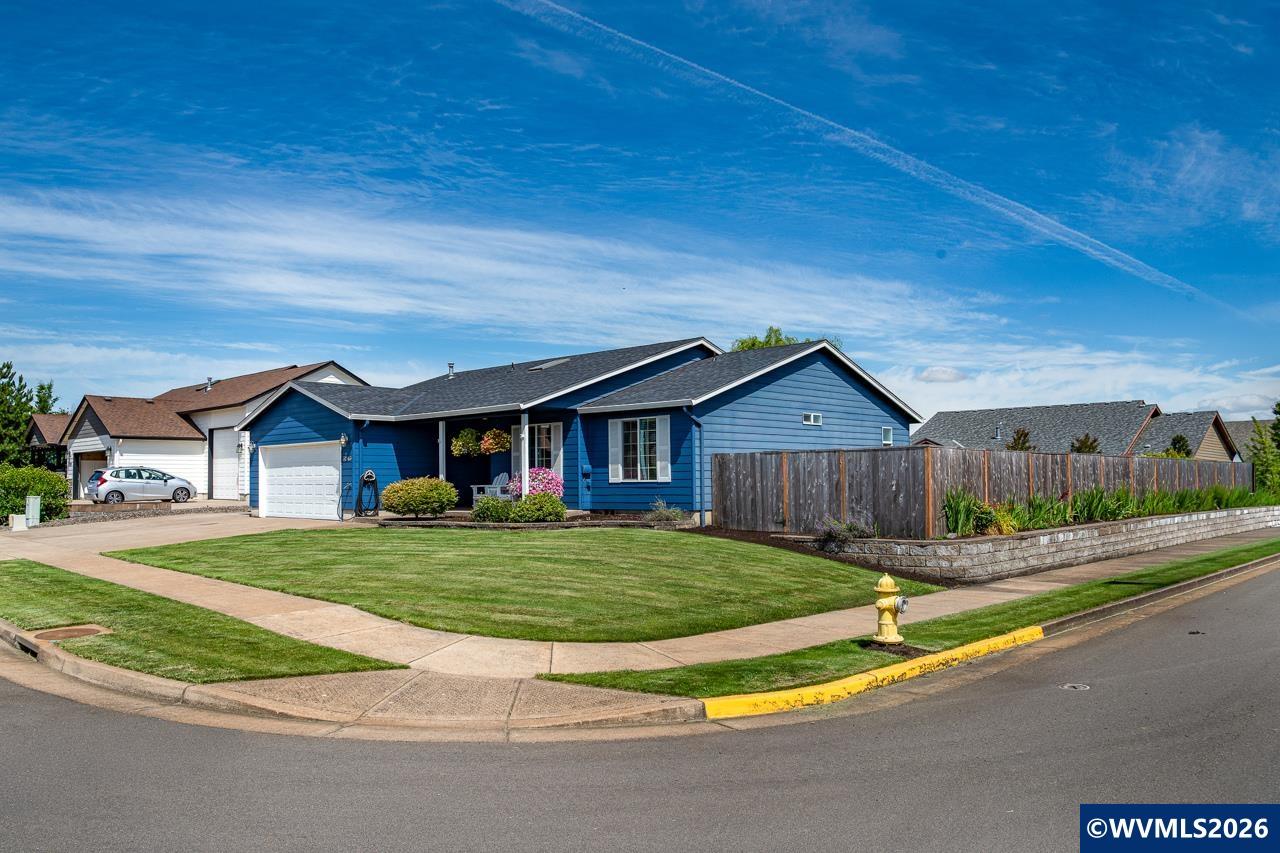 3243 Clearwater Drive Albany, OR 97321 - Photo 3 of 42