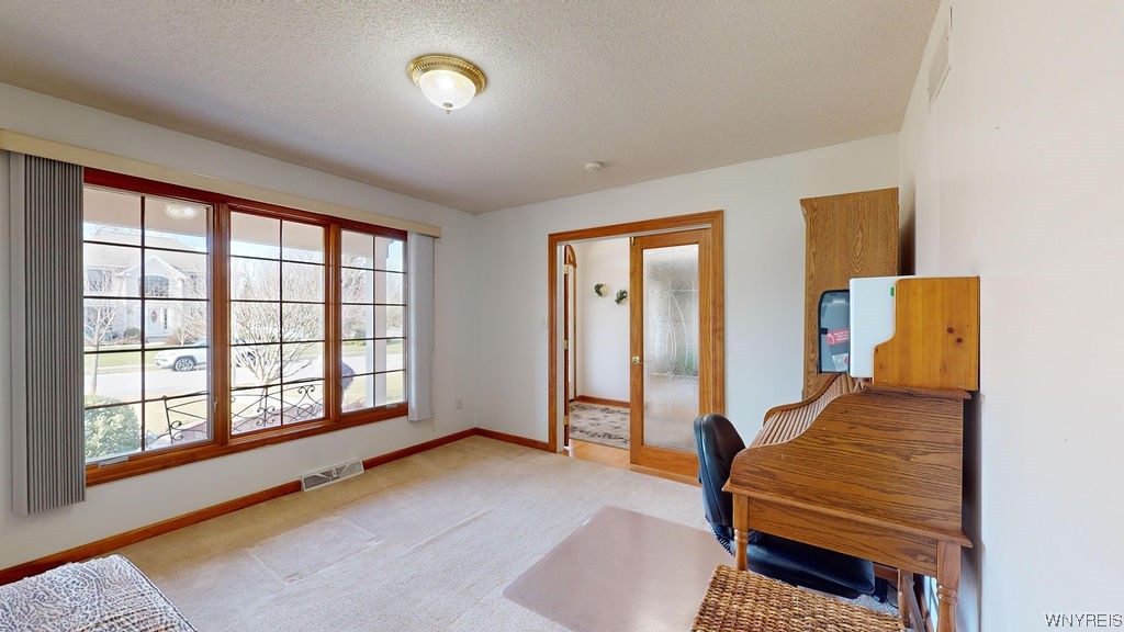 8 Newcastle Drive Amherst, NY 14221 - Photo 7 of 49