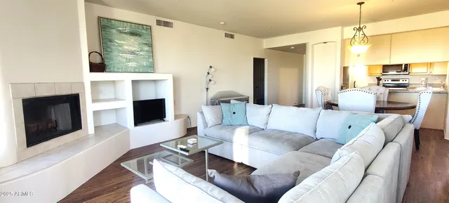 $389,900 | 11880 North Saguaro Boulevard, Unit 202, Fountain Hills, AZ 85268