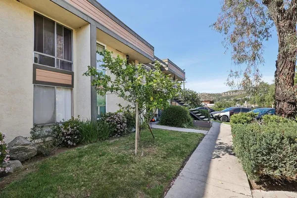 $325,000 | 745 East Bradley Avenue, Unit 54, El Cajon, CA 92021