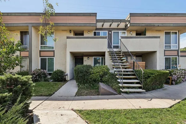 $325,000 | 745 East Bradley Avenue, Unit 54, El Cajon, CA 92021