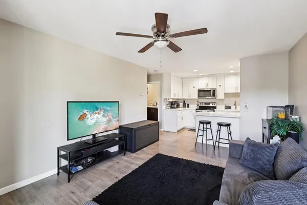 $325,000 | 745 East Bradley Avenue, Unit 54, El Cajon, CA 92021