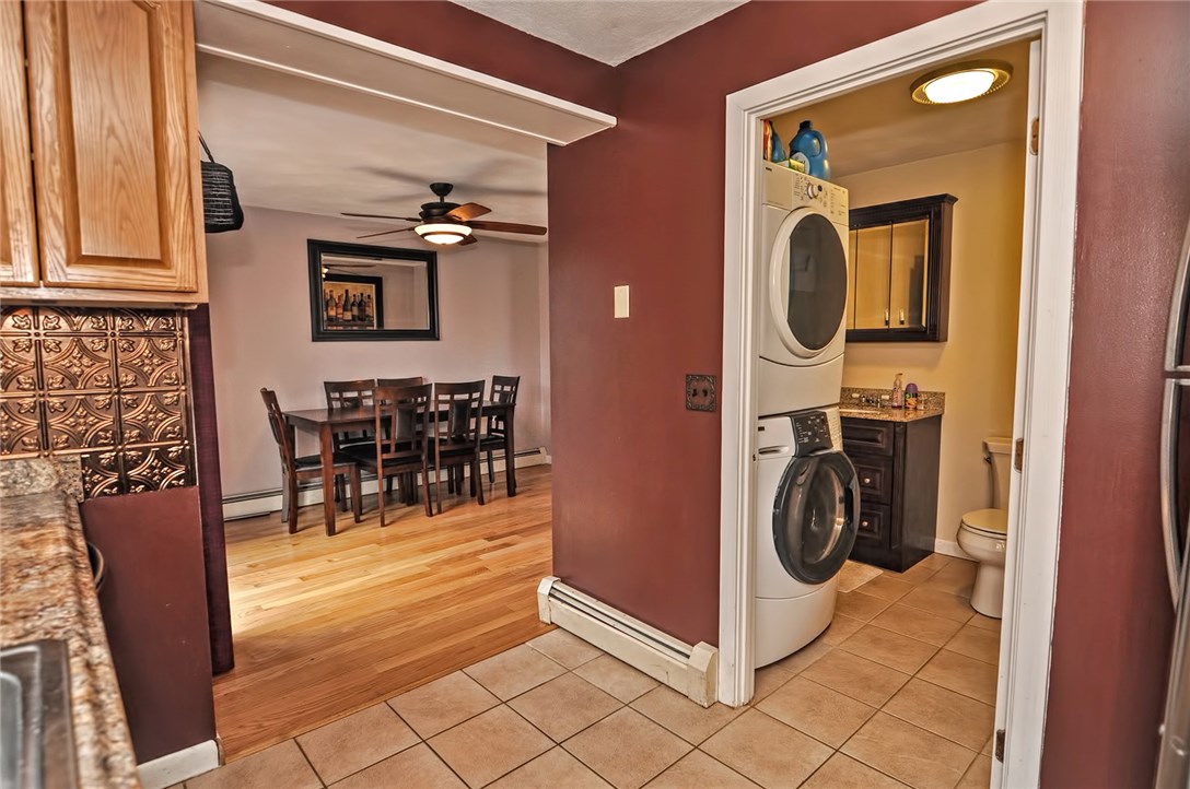 85 Reed Street, Unit 4 Warwick, RI 02886 - Photo 5 of 24 Gallery Image 5