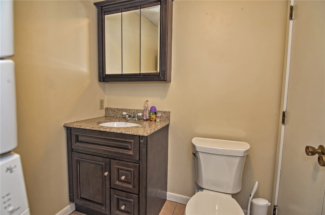 85 Reed Street, Unit 4 Warwick, RI 02886 - Photo 10 of 24 Gallery Image 10