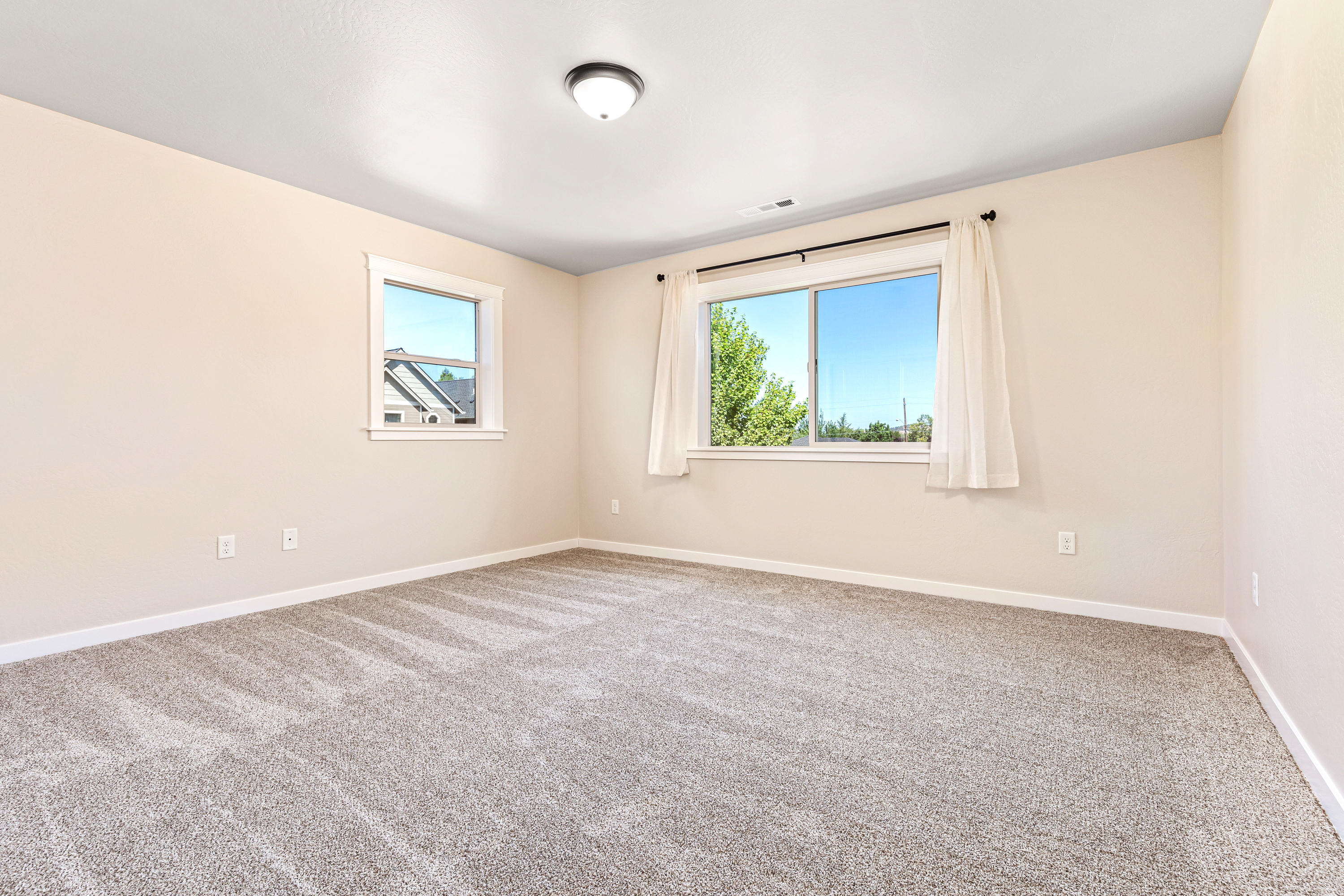 232 Wintersage Talent, OR 97540 - Photo 19 of 43 9R9A0417