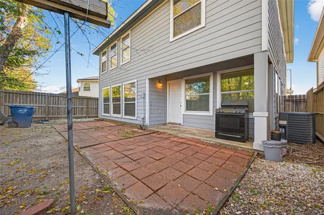 $295,000 | 3006 Palace Oaks Drive, Houston, TX 77082