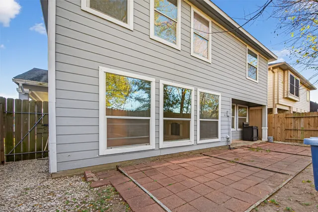 $295,000 | 3006 Palace Oaks Drive, Houston, TX 77082