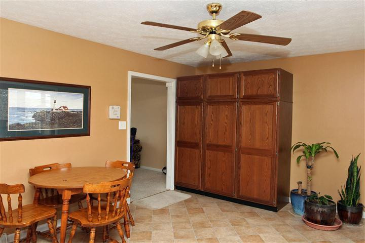 1064 Spring Run Road Lexington, KY 40514 - Photo 8 of 27 Photo 8