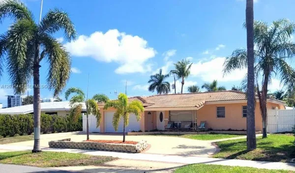 $550,000 | 270 Southeast 1st Terrace, Pompano Beach, FL 33060