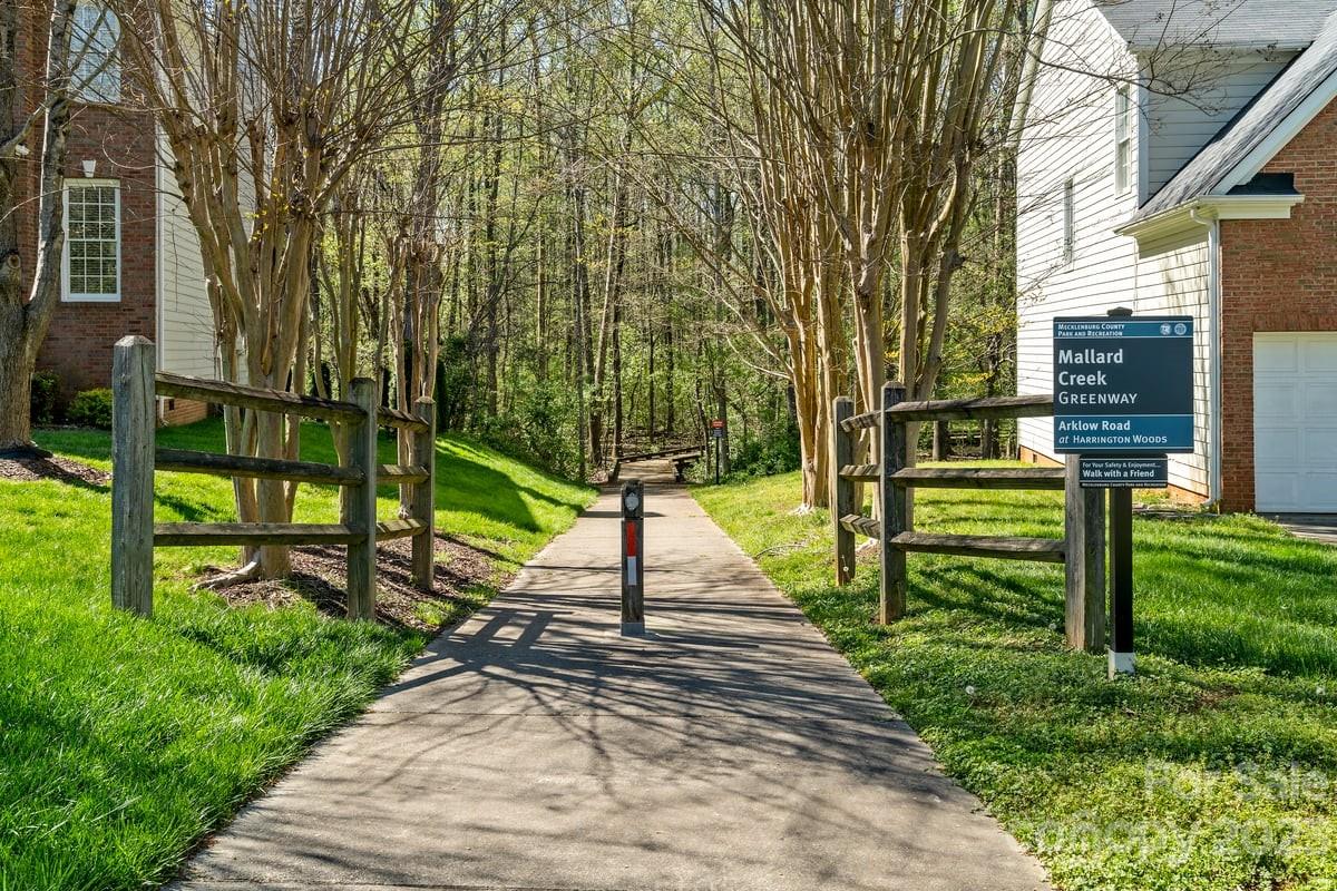 3547 Arklow Road Charlotte, NC 28269 - Photo 45 of 46 Gallery Image 45