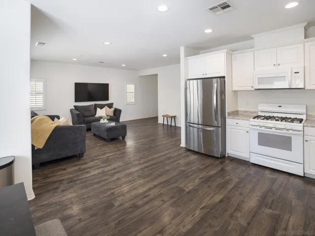 $629,900 | 35406 Brown Galloway Lane, Fallbrook, CA 92028