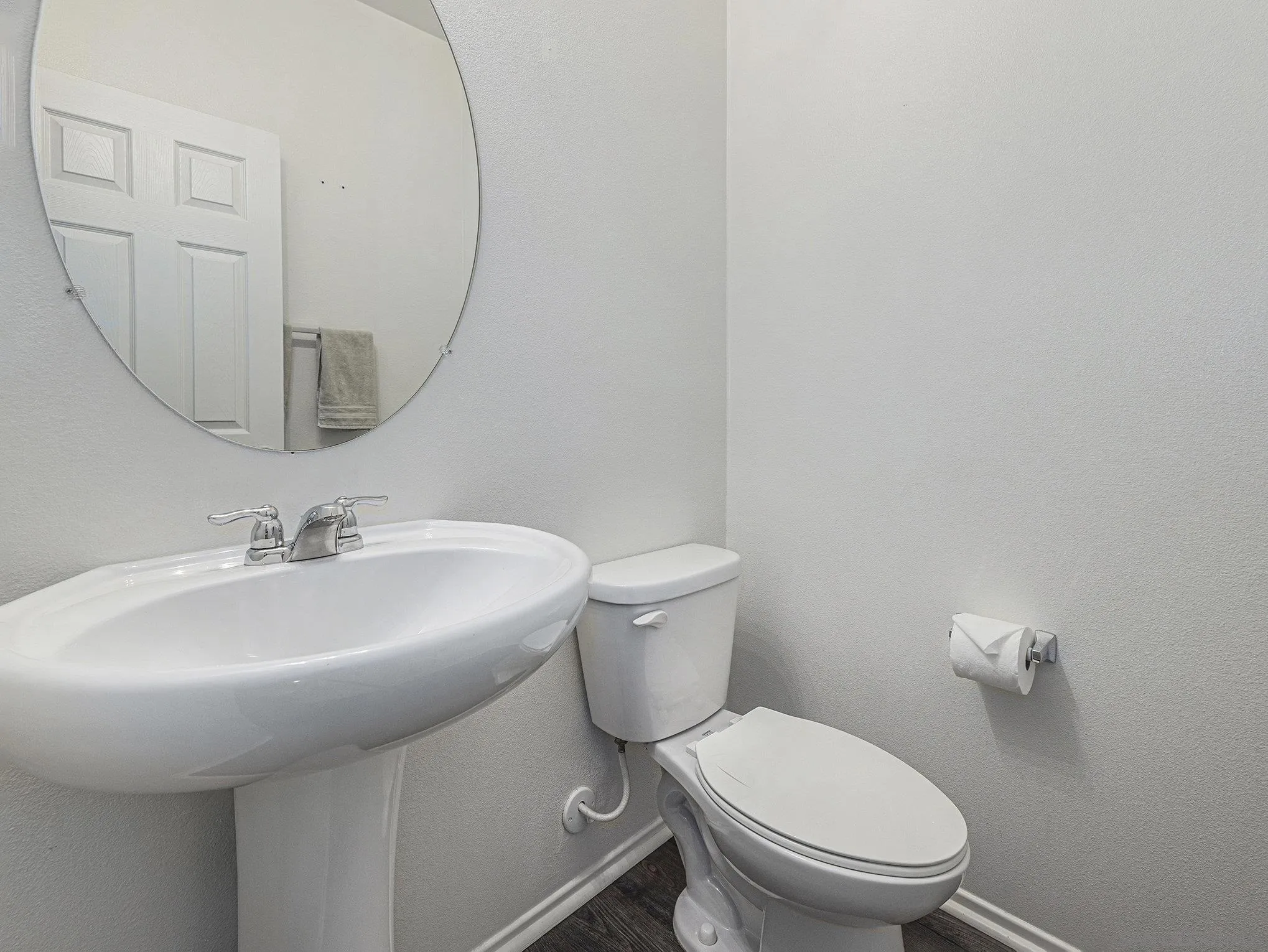 35406 Brown Galloway Lane Fallbrook, CA 92028 - Photo 8 of 30 Downstairs Bathroom