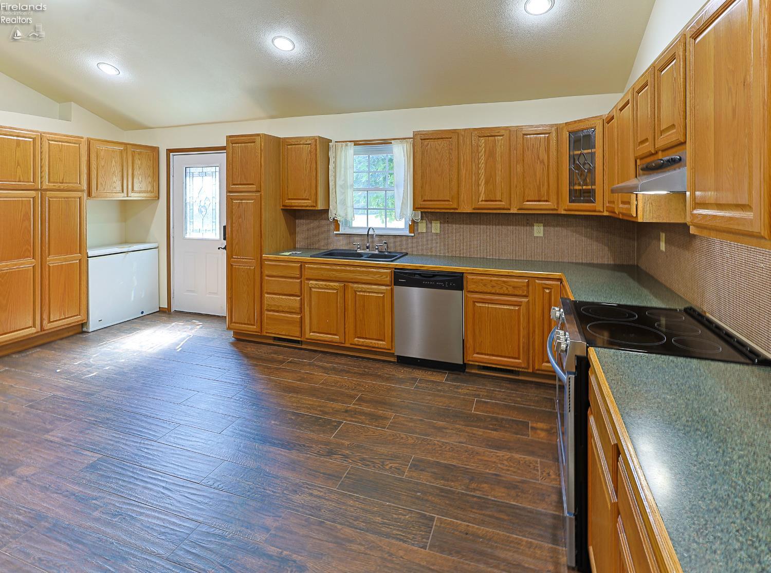 4315 Harris Road Sandusky, OH 44870 - Photo 24 of 62 Gallery Image 24