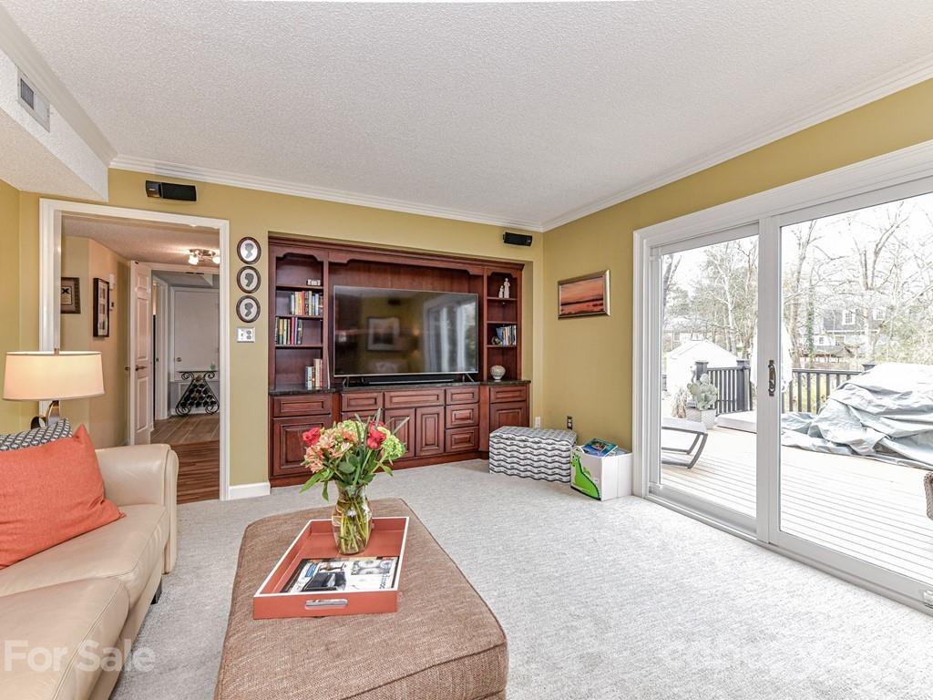 4732 Truscott Road Charlotte, NC 28226 - Photo 16 of 48 Gallery Image 16