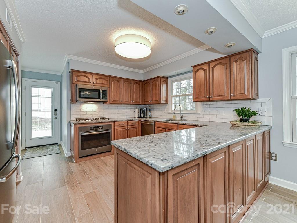 4732 Truscott Road Charlotte, NC 28226 - Photo 17 of 48 Gallery Image 17