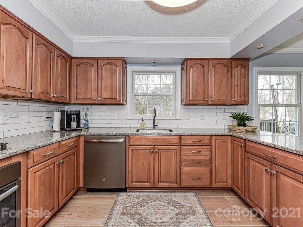 4732 Truscott Road Charlotte, NC 28226 - Photo 18 of 48 Gallery Image 18