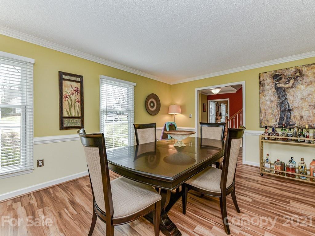 4732 Truscott Road Charlotte, NC 28226 - Photo 9 of 48 Gallery Image 9