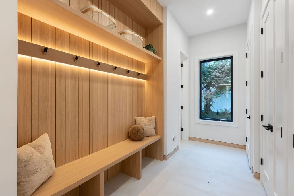 52 Sharpe Road Newton, MA 02459 - Photo 5 of 15