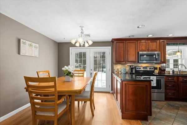 $699,900 | 25 Richard Road, Hudson, MA 01749