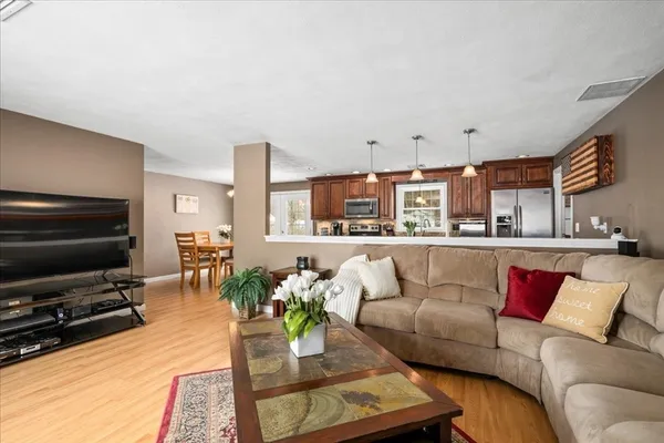 $699,900 | 25 Richard Road, Hudson, MA 01749