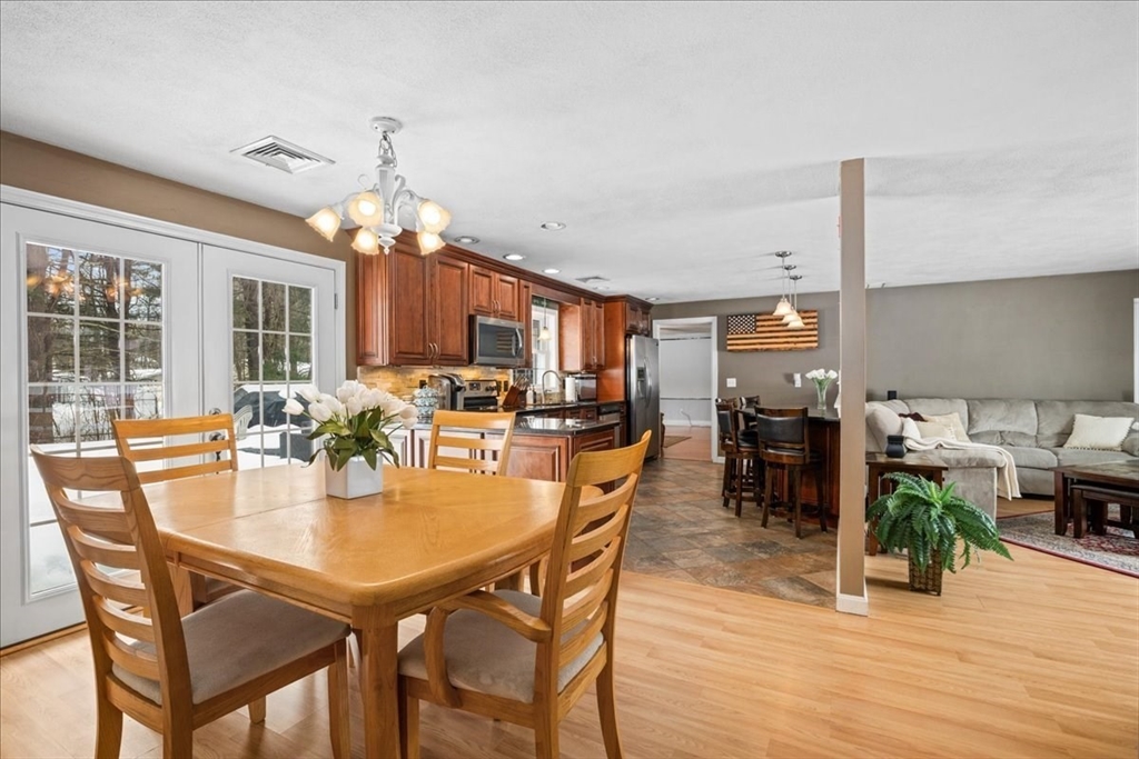 25 Richard Road Hudson, MA 01749 - Photo 7 of 35