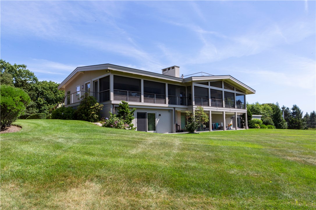 12 Round Hill Road Westerly, RI 02891 - Photo 31 of 46