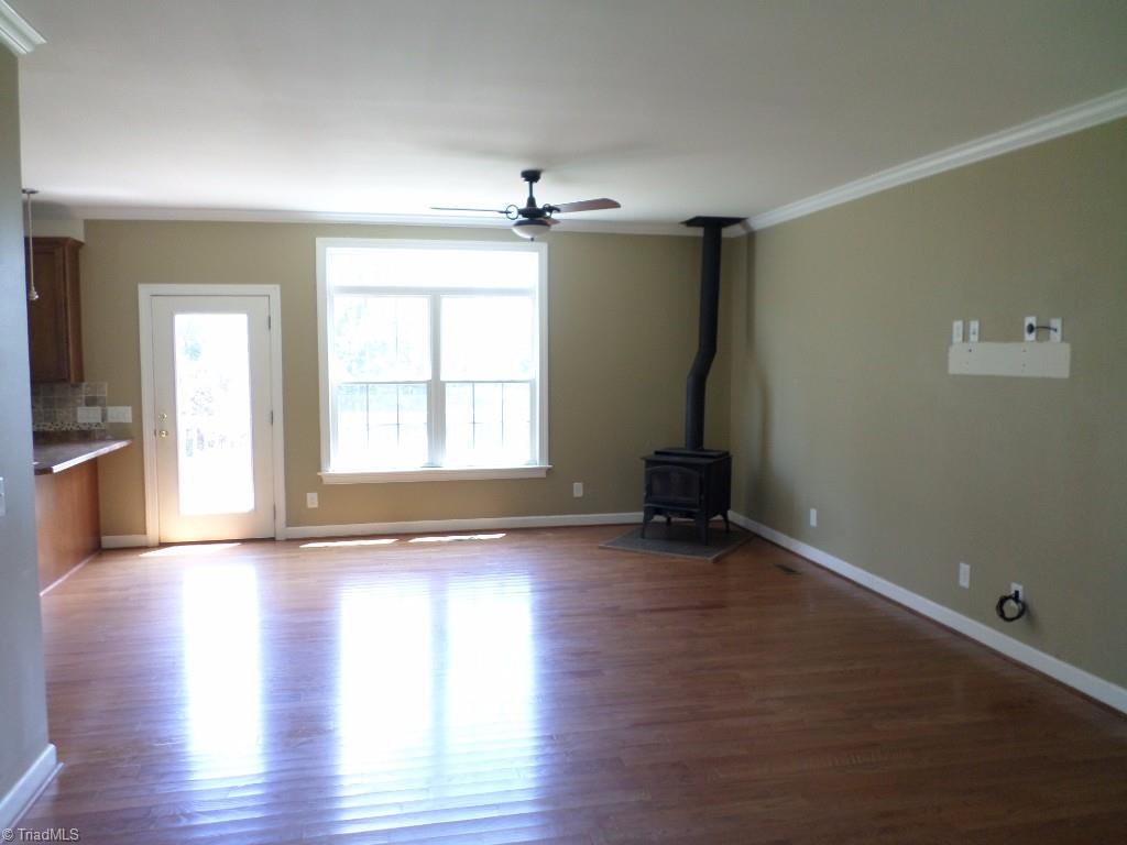 1735 South Friendship Road Germanton, NC 27019 - Photo 4 of 26 Gallery Image 4