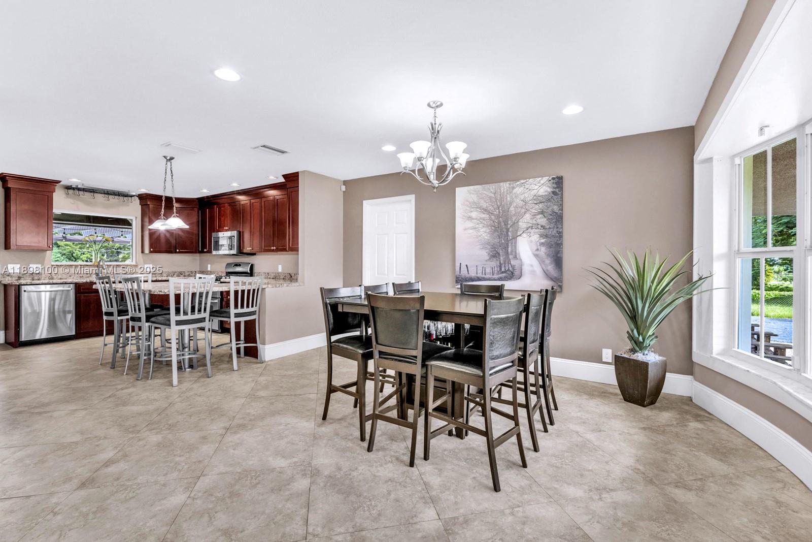 17041 Southwest 48th Street Southwest Ranches, FL 33331 - Photo 16 of 53 Gallery Image 16
