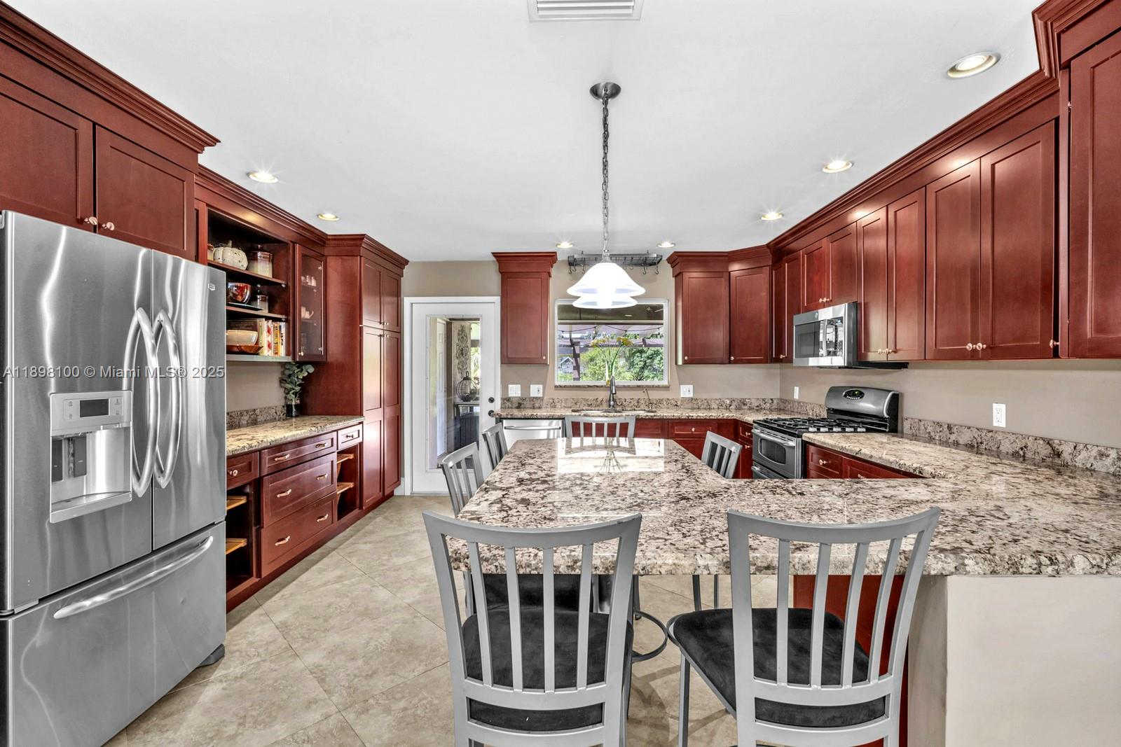 17041 Southwest 48th Street Southwest Ranches, FL 33331 - Photo 18 of 53 Gallery Image 18