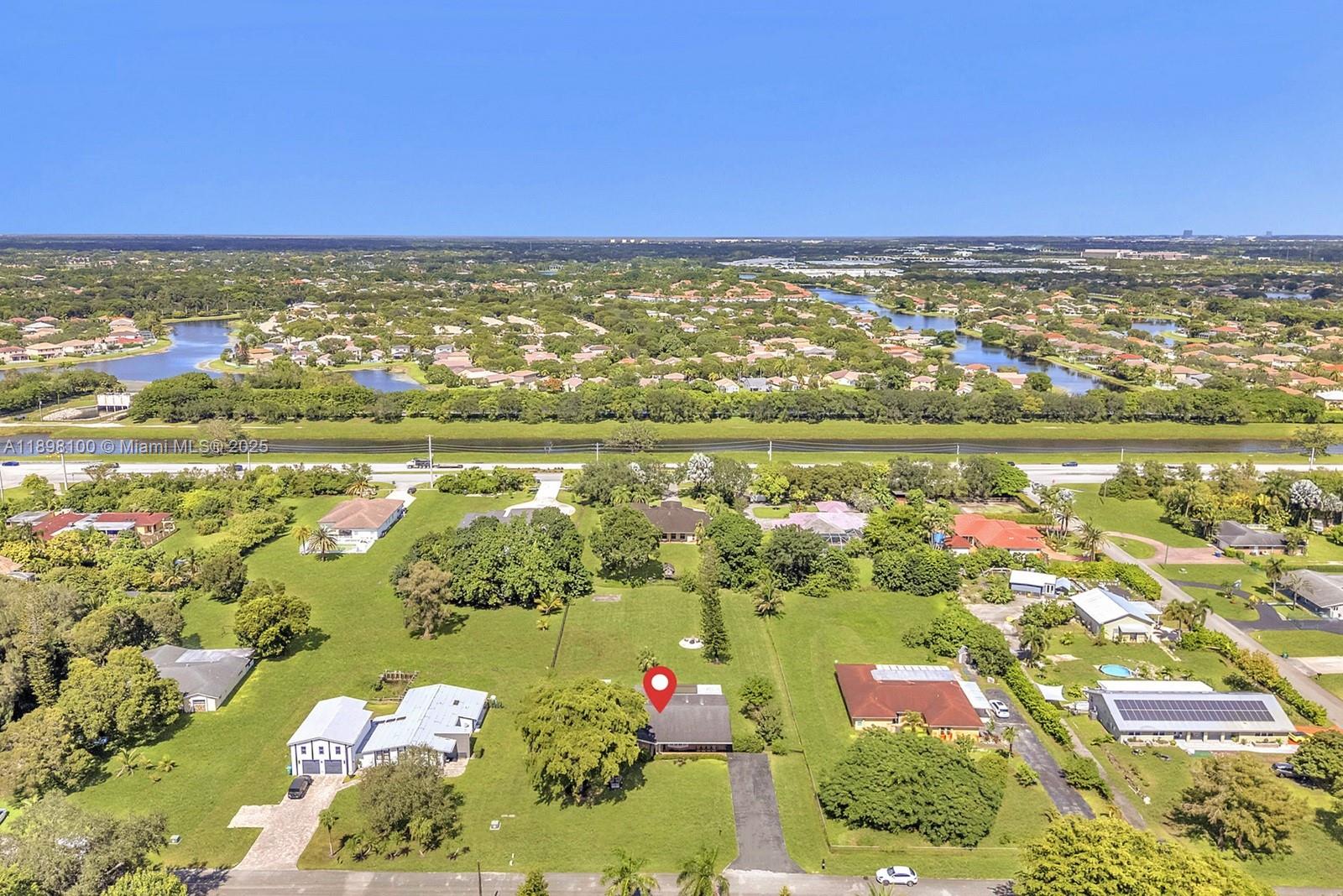 17041 Southwest 48th Street Southwest Ranches, FL 33331 - Photo 6 of 53 Gallery Image 6