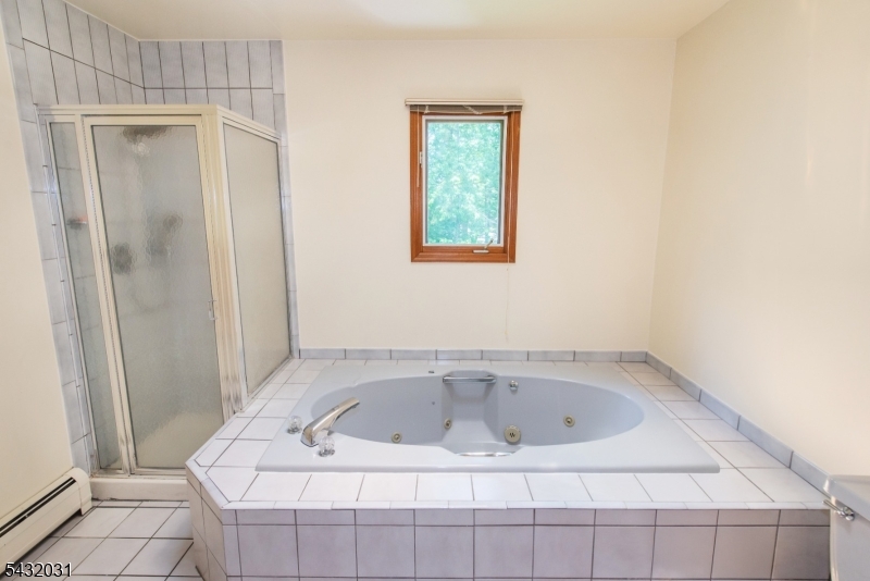 34 Silver Spring Court East Hanover, NJ 07936 - Photo 21 of 40