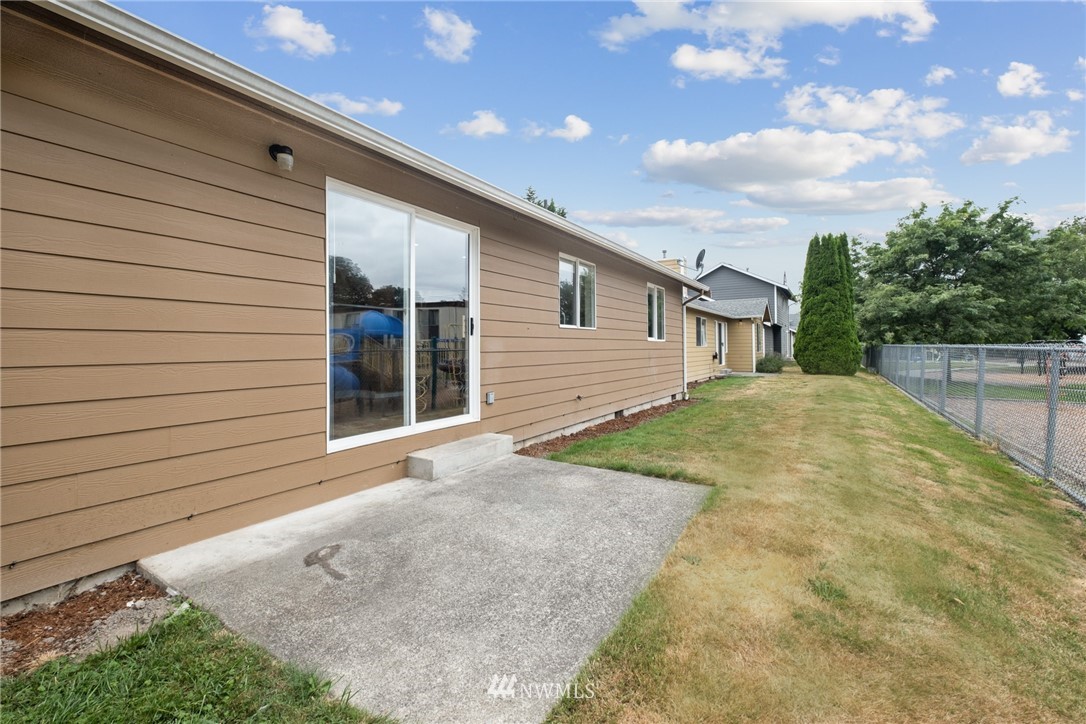 609 Rachael Place Kent, WA 98032 - Photo 11 of 12 Gallery Image 11