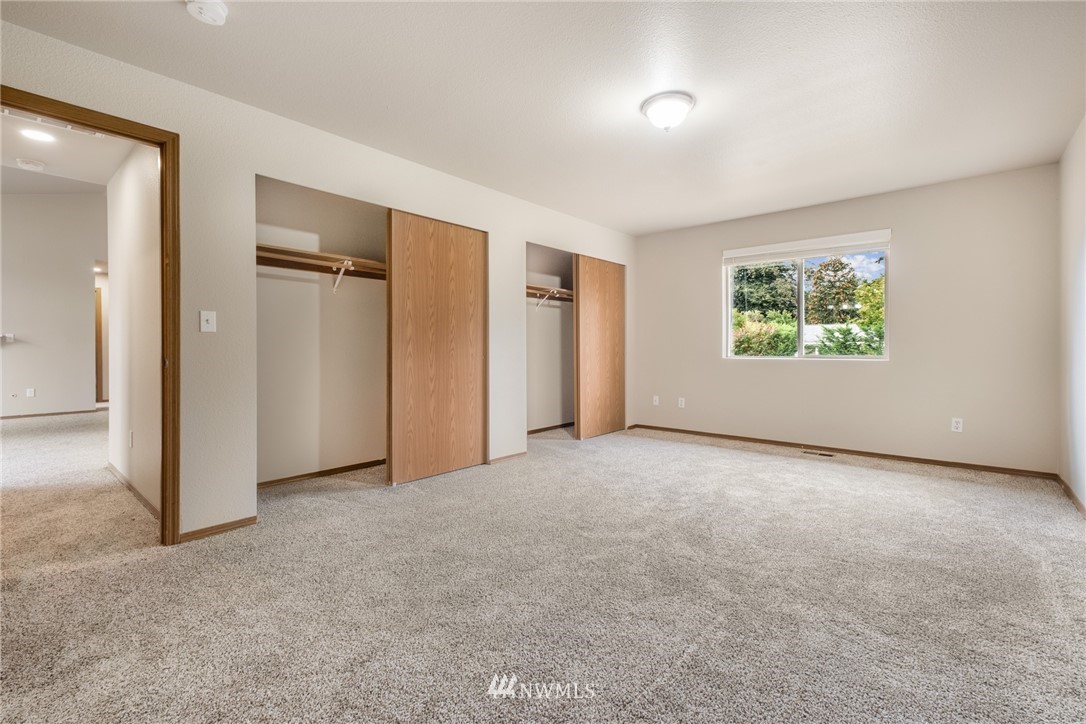 609 Rachael Place Kent, WA 98032 - Photo 5 of 12 Gallery Image 5