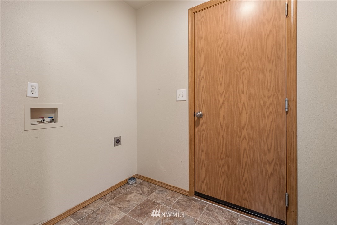 609 Rachael Place Kent, WA 98032 - Photo 10 of 12 Gallery Image 10