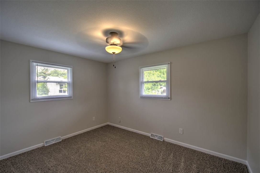 3290 East Chat Drive Decatur, IL 62526 - Photo 16 of 26