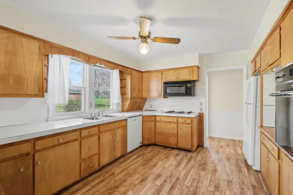 $1,200 | 224 Davis Street, Marcellus, MI 49067