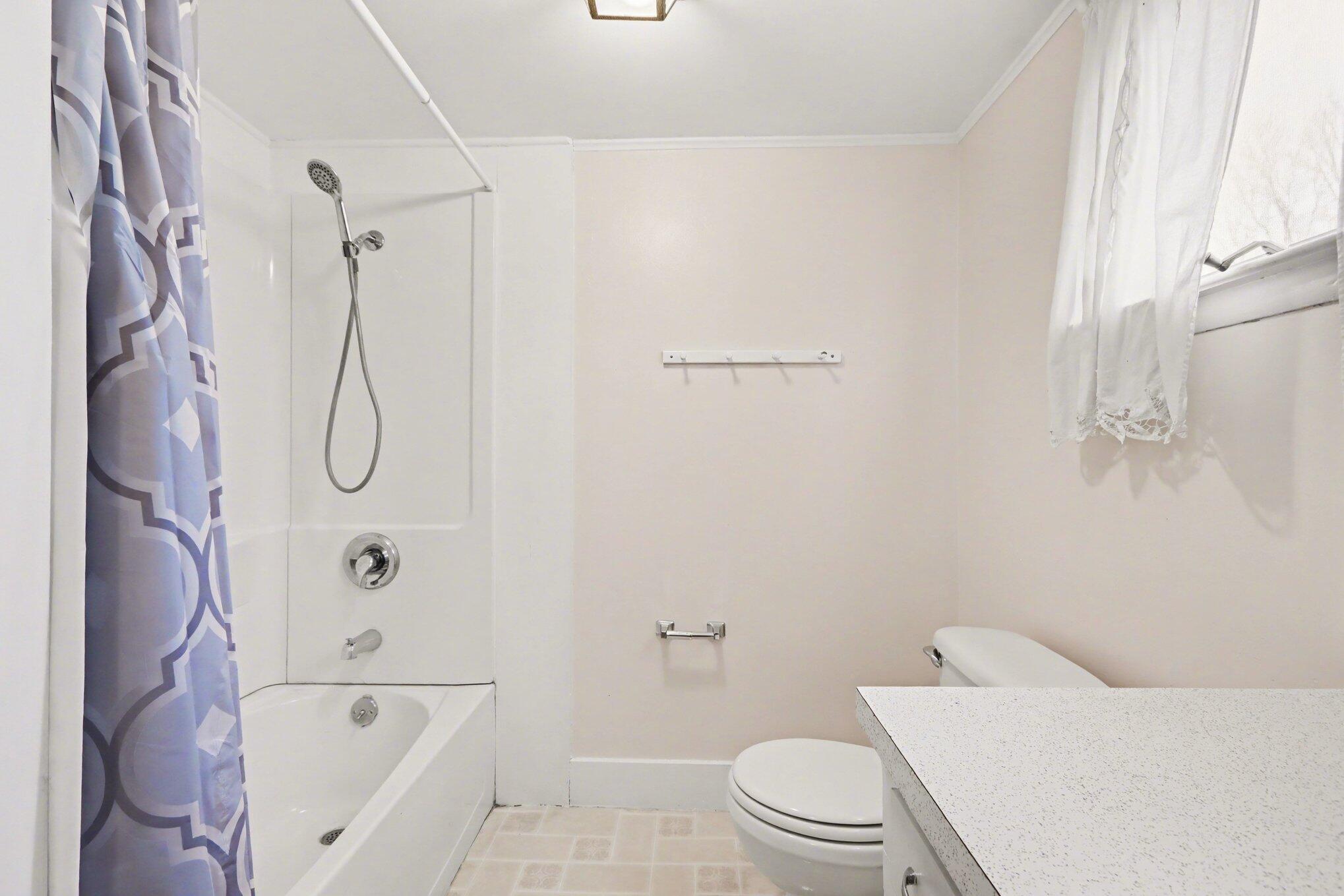 224 Davis Street Marcellus, MI 49067 - Photo 9 of 20 009_file_7417