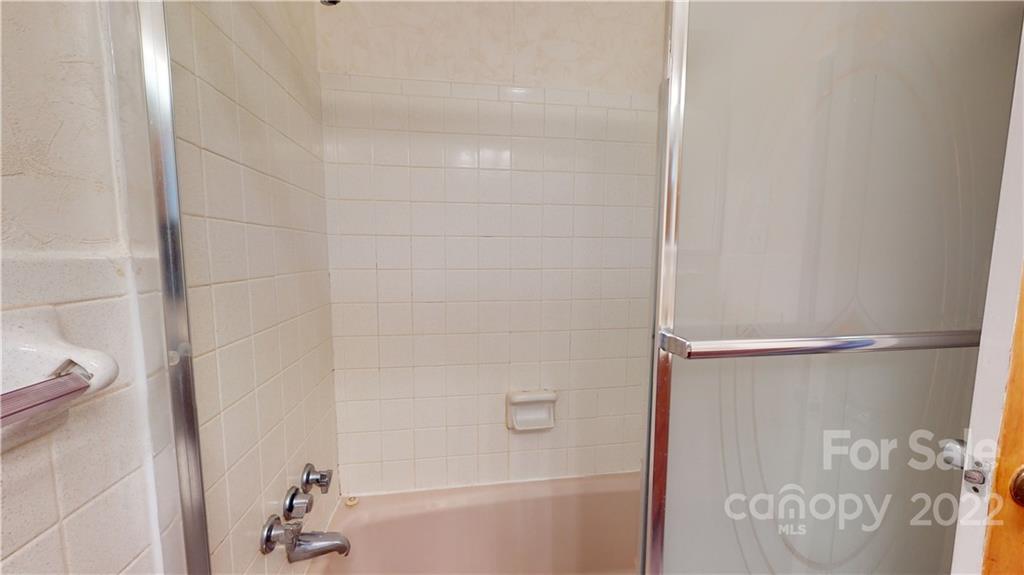 219 Ridge Road Marion, NC 28752 - Photo 24 of 28 a bathroom with a shower